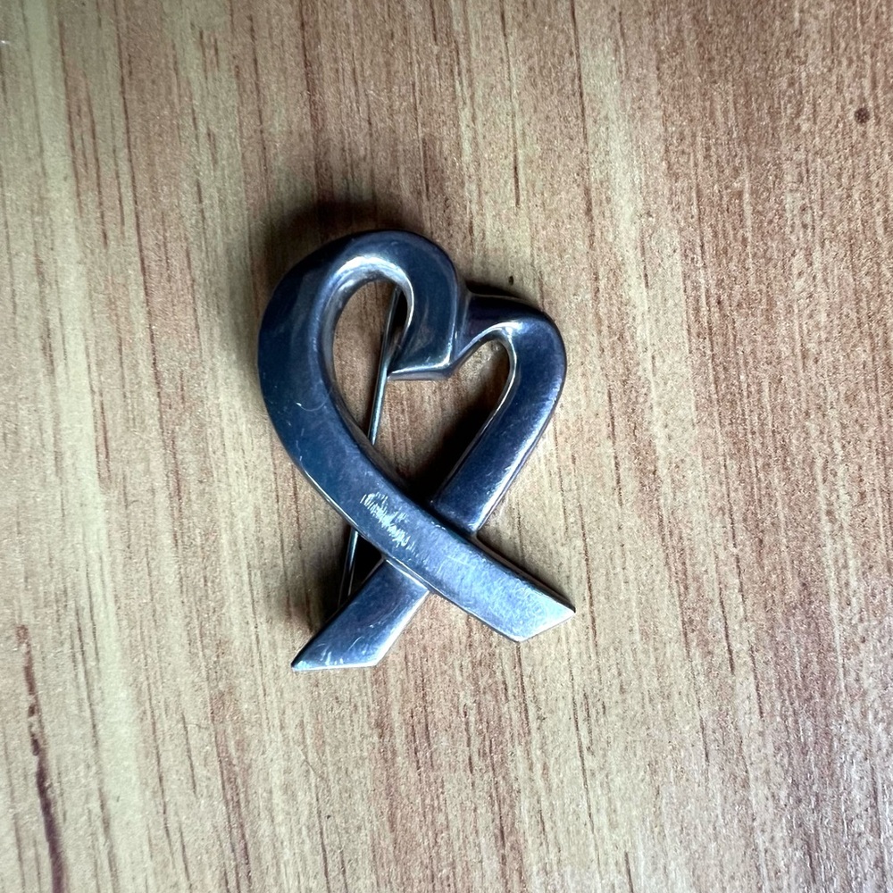 Tiffany & Co  Paloma Picasso Loving Heart Brooch Pin Sterling Silver 925 1  1/4"